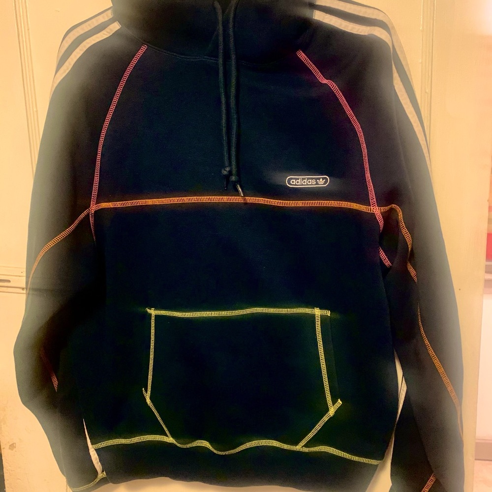 Adidas hooded sweat shirt, small